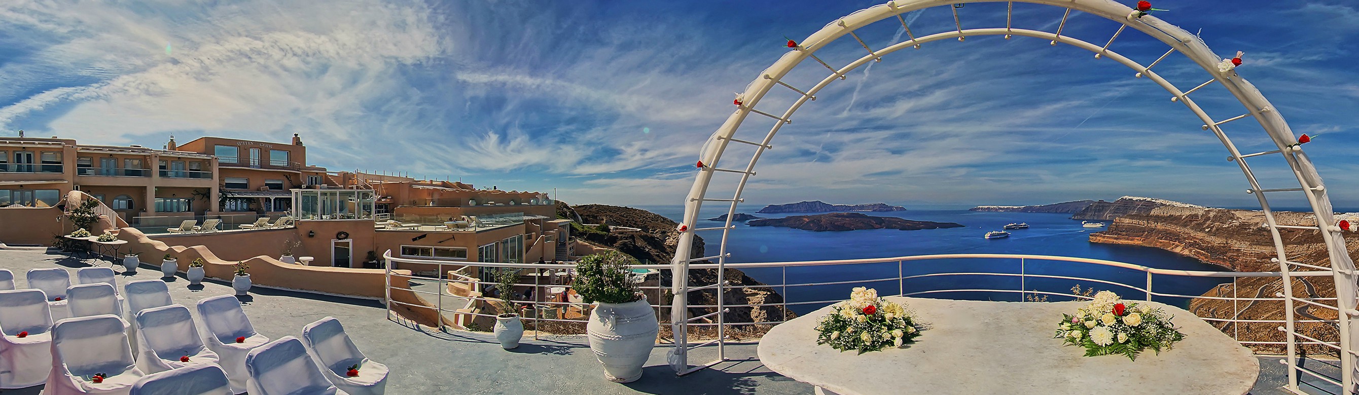 Book your wedding day in Suites of the Gods Spa Hotel Santorini